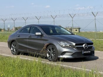 MERCEDES CLA 200 EXECUTIVE 136CV AUTOM. “SOLO 37000 KM”