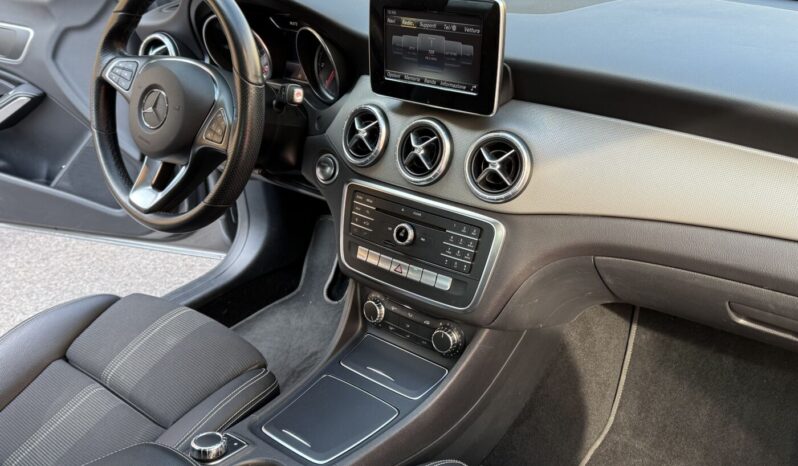 
								MERCEDES CLA 200 EXECUTIVE 136CV AUTOM. “SOLO 37000 KM” full									