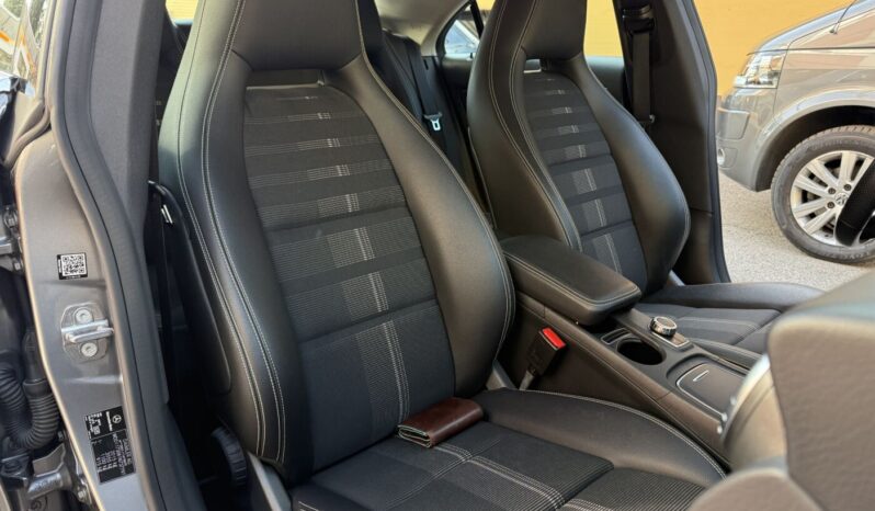 
								MERCEDES CLA 200 EXECUTIVE 136CV AUTOM. “SOLO 37000 KM” full									