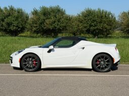 
										Alfa Romeo 4C Spider 1750 Tbi SOLO 9.500 KM!!! NUOVA!!! full									