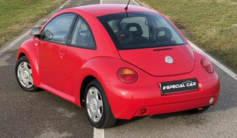 
								Volkswagen New Beetle 2.0i 116cv UNIPROPRIETARIO full									