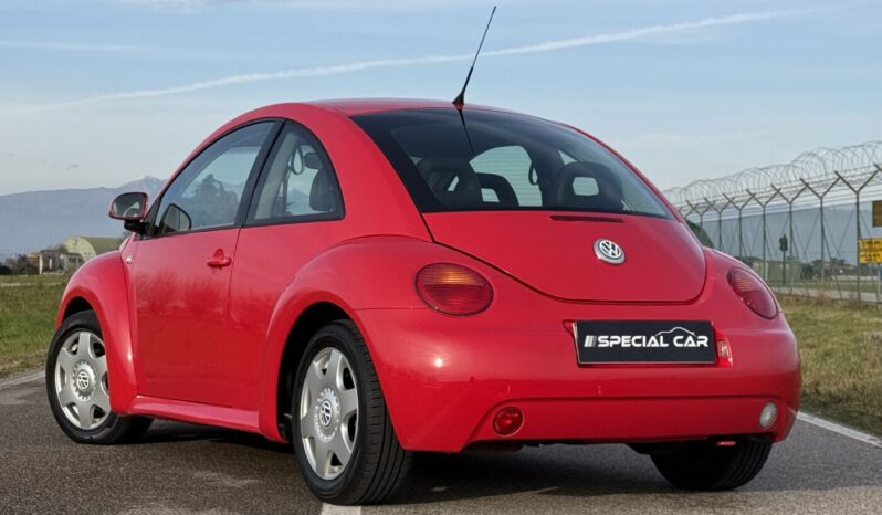 
								Volkswagen New Beetle 2.0i 116cv UNIPROPRIETARIO full									