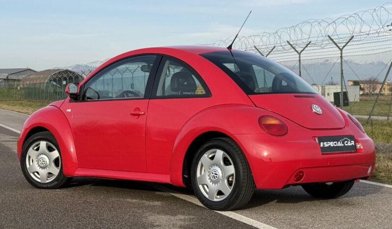 
								Volkswagen New Beetle 2.0i 116cv UNIPROPRIETARIO full									