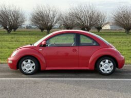 
										Volkswagen New Beetle 2.0i 116cv UNIPROPRIETARIO full									