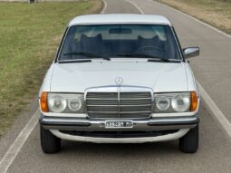 
										MERCEDES BENZ 200 W123 “STUPENDA ASI – TARGHE ORIGINALI” full									