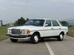 
										MERCEDES BENZ 200 W123 “STUPENDA ASI – TARGHE ORIGINALI” full									