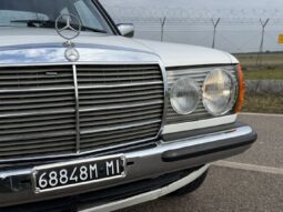 
										MERCEDES BENZ 200 W123 “STUPENDA ASI – TARGHE ORIGINALI” full									