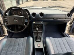 
										MERCEDES BENZ 200 W123 “STUPENDA ASI – TARGHE ORIGINALI” full									