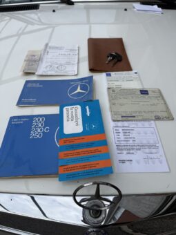 
										MERCEDES BENZ 200 W123 “STUPENDA ASI – TARGHE ORIGINALI” full									