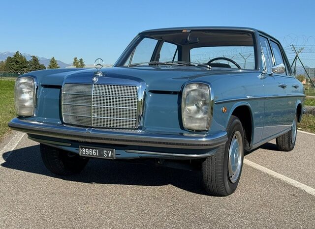 
								Mercedes W115 200/8 Benzina First Series ’68 full									