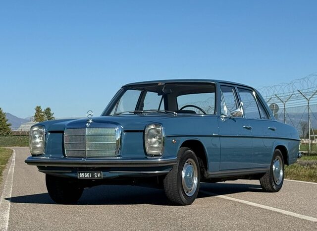 
								Mercedes W115 200/8 Benzina First Series ’68 full									