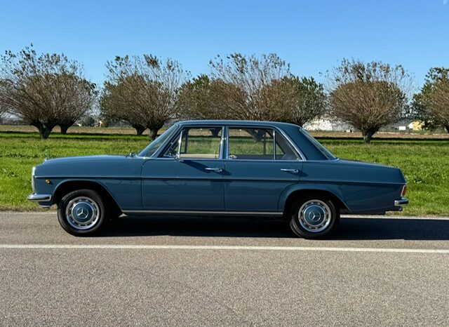 
								Mercedes W115 200/8 Benzina First Series ’68 full									