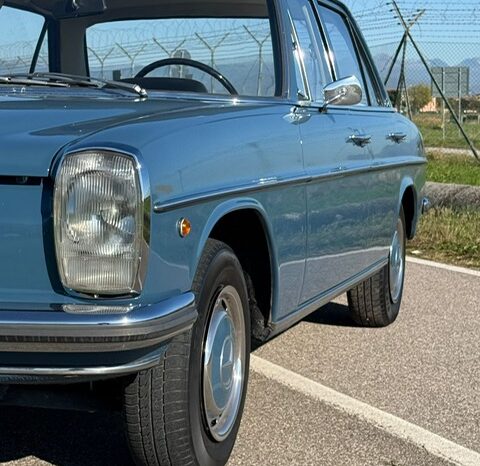 
								Mercedes W115 200/8 Benzina First Series ’68 full									