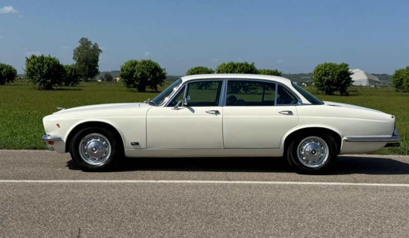 
								Jaguar XJ12 5.3 “SUPERPREZZO” full									