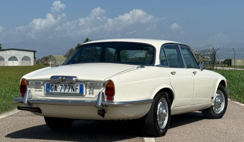
								Jaguar XJ12 5.3 “SUPERPREZZO” full									