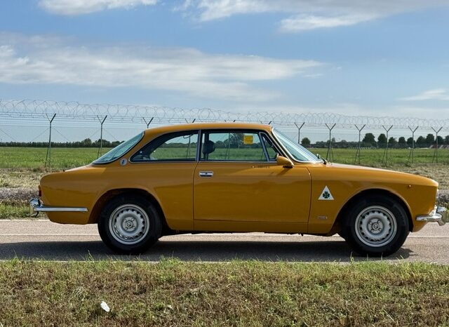 
								Alfa Romeo GT 2000 Veloce ASI Top Condition “Giallo Ocra” full									